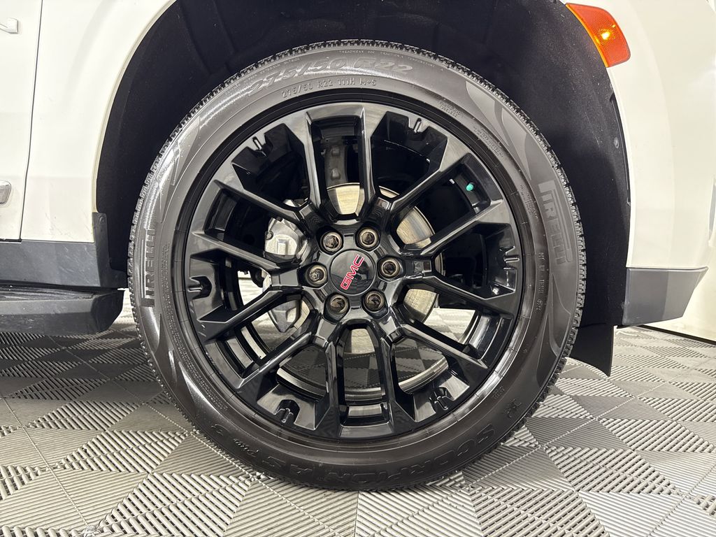 used 2023 GMC Yukon XL car, priced at $55,697