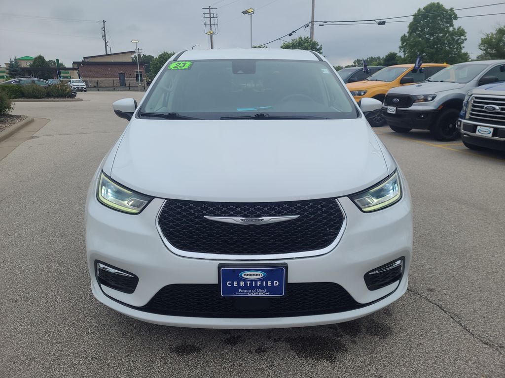used 2023 Chrysler Pacifica car, priced at $24,987