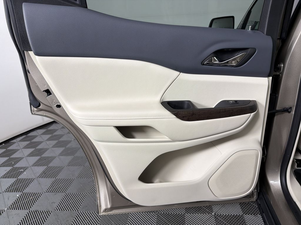 used 2023 GMC Acadia car, priced at $39,791