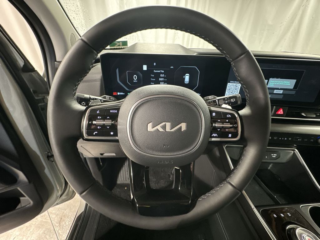 new 2025 Kia Carnival Hybrid car, priced at $50,640
