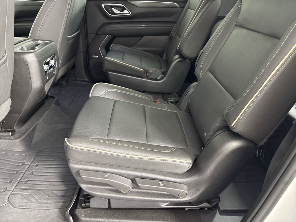 used 2023 GMC Yukon XL car, priced at $55,697