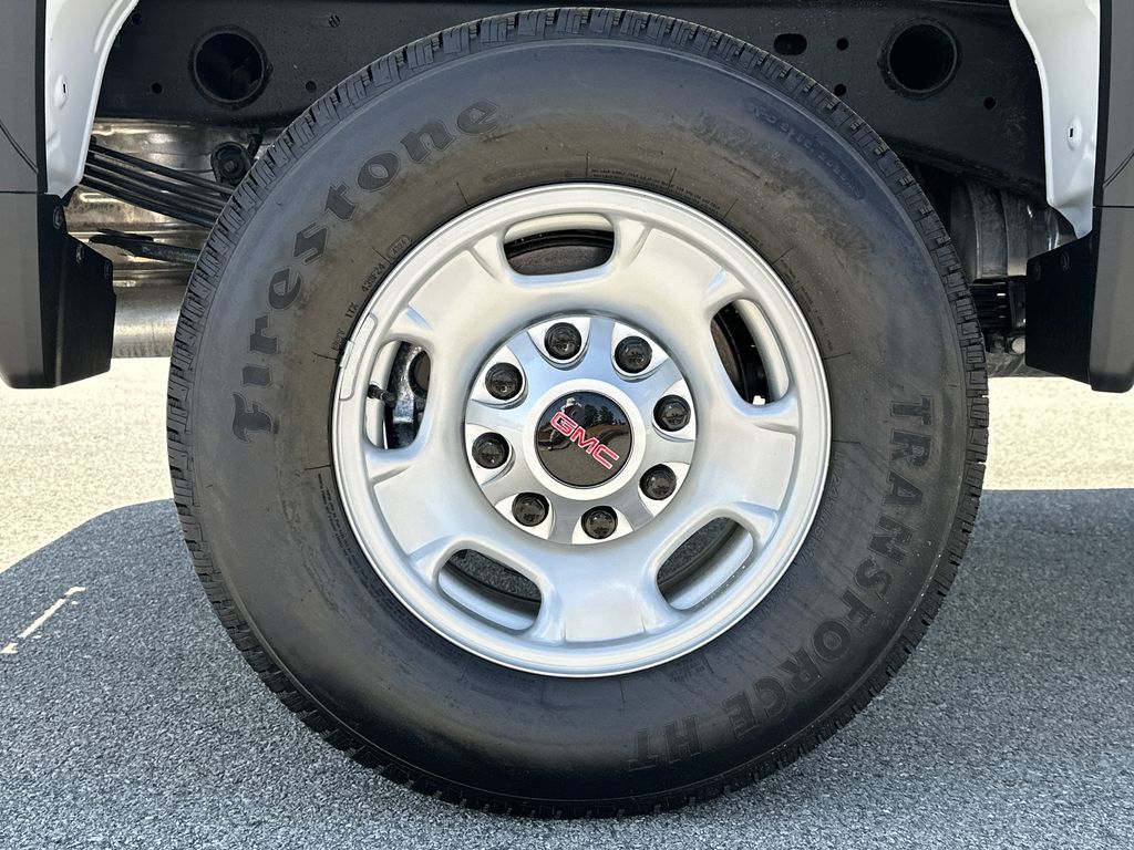 new 2025 GMC Sierra 2500HD car, priced at $47,489