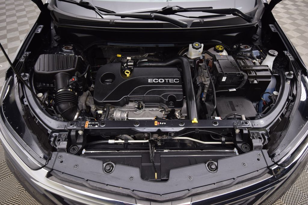used 2022 Chevrolet Equinox car, priced at $20,300