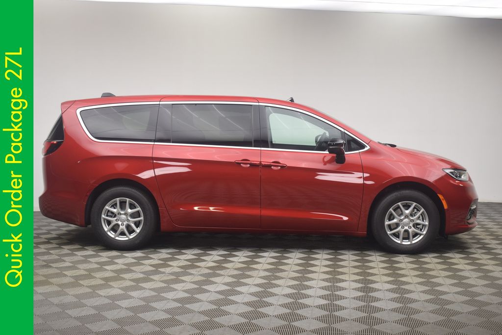 new 2026 Chrysler Pacifica car, priced at $45,425