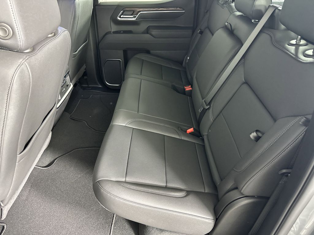 new 2025 GMC Sierra 1500 car, priced at $59,319