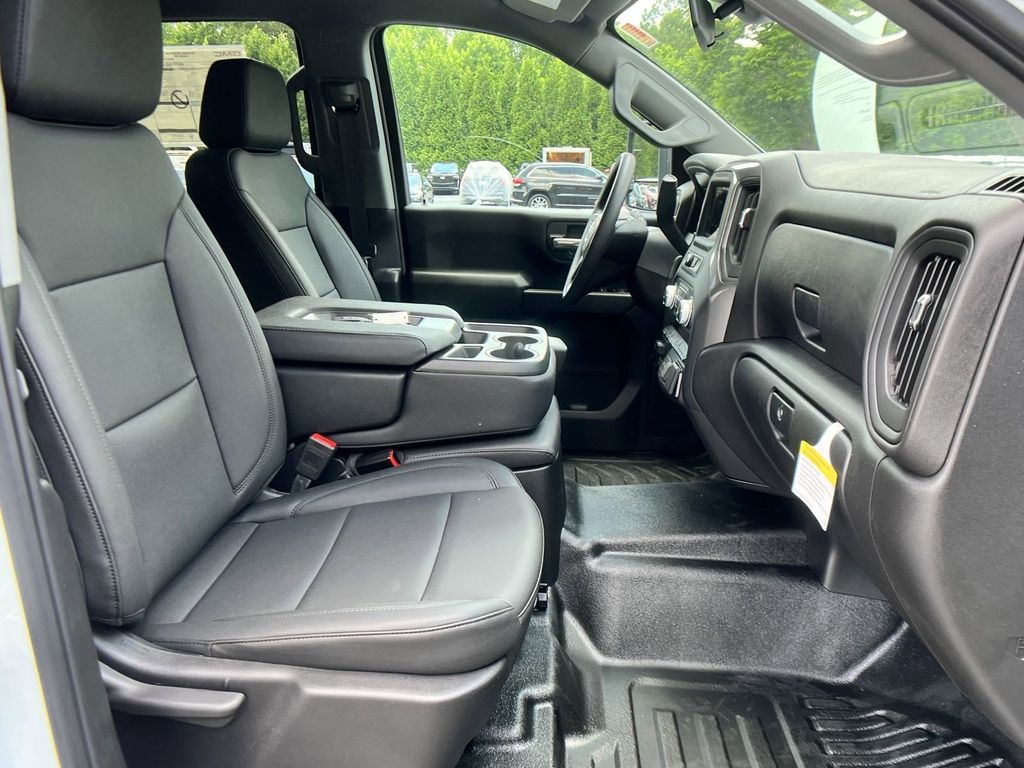 new 2024 GMC Sierra 3500HD car, priced at $49,993