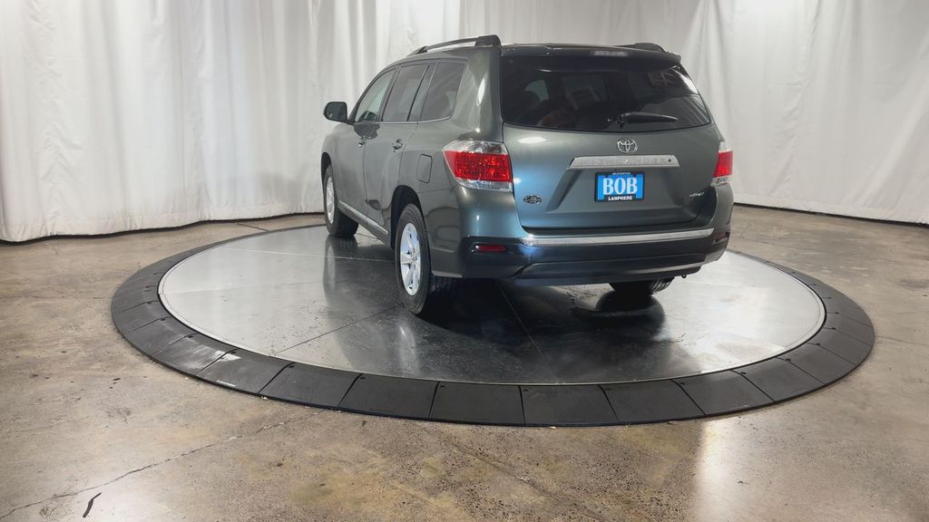 used 2013 Toyota Highlander car, priced at $14,992