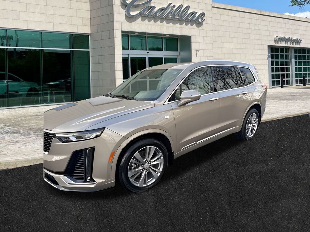 used 2022 Cadillac XT6 car, priced at $38,500