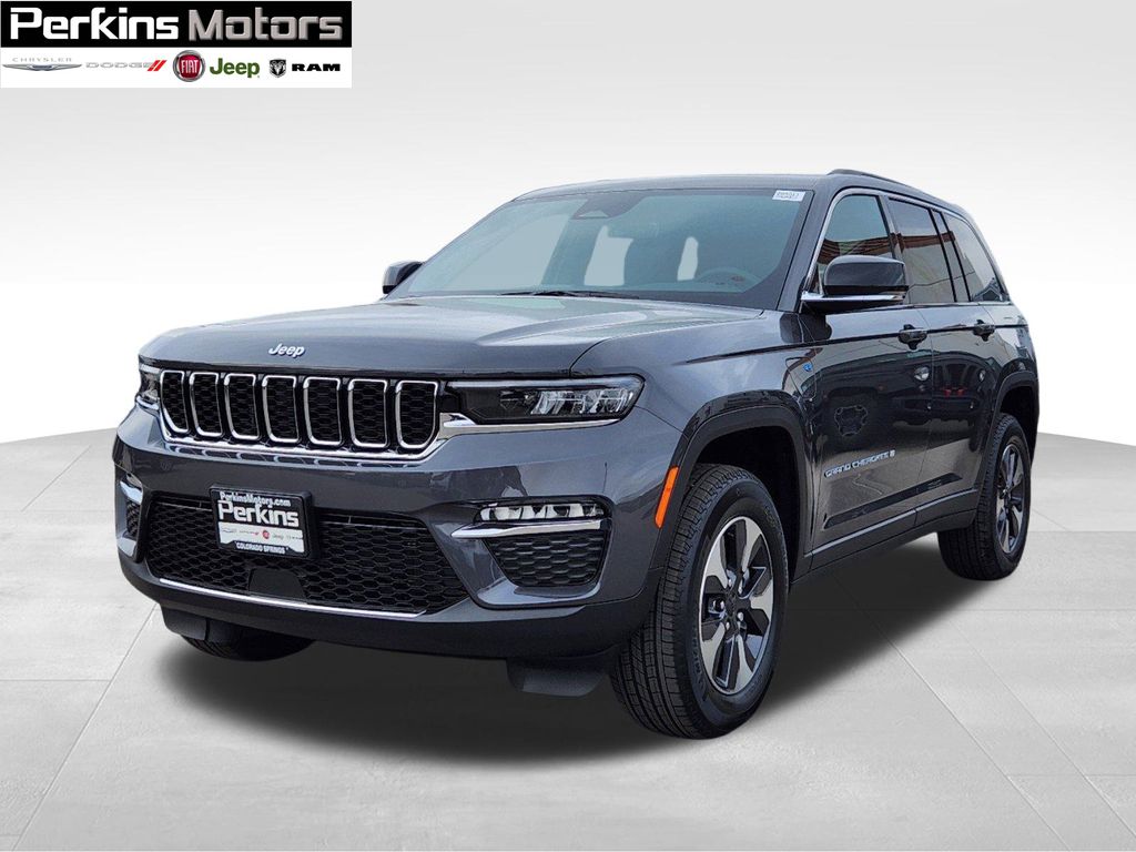 new 2025 Jeep Grand Cherokee car, priced at $53,864