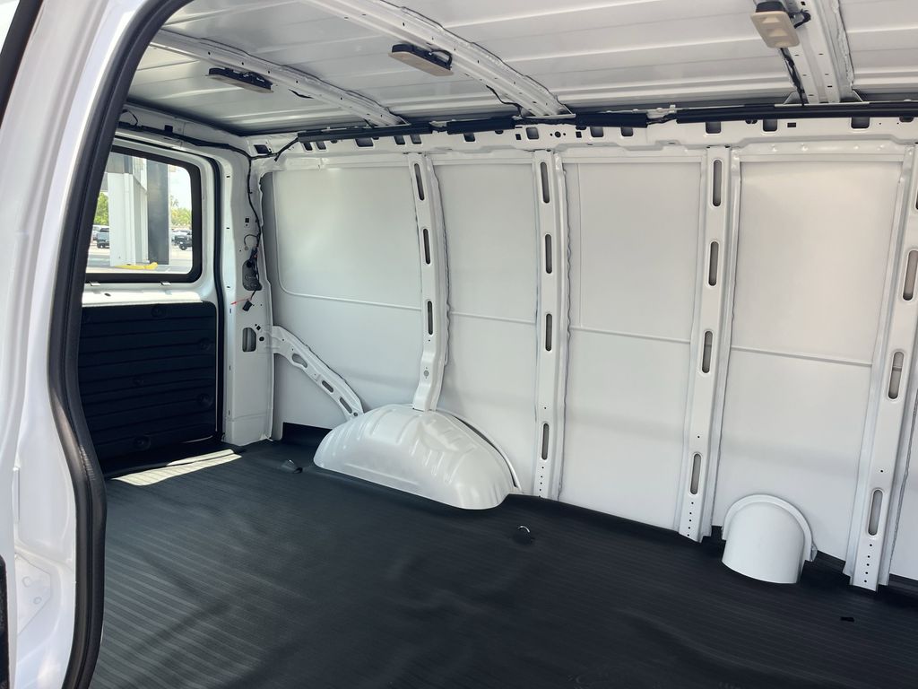 new 2025 GMC Savana 2500 car, priced at $45,200