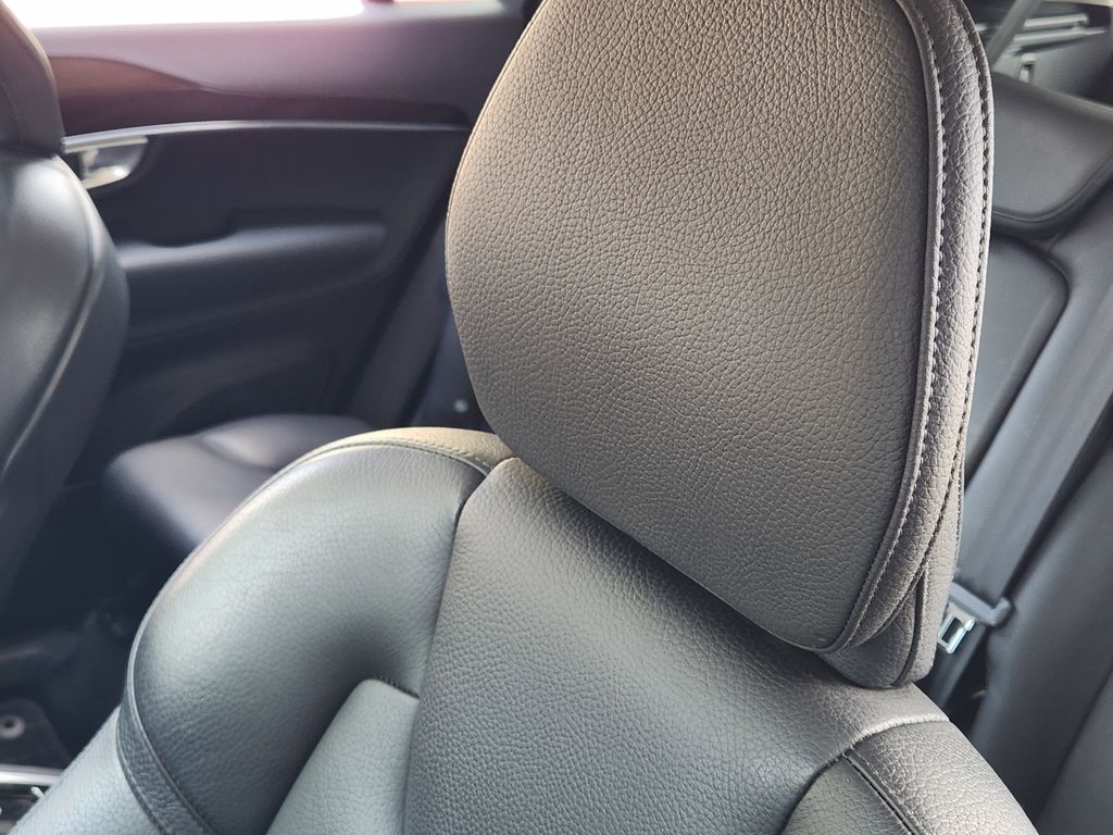 used 2019 Volvo XC90 car, priced at $25,362