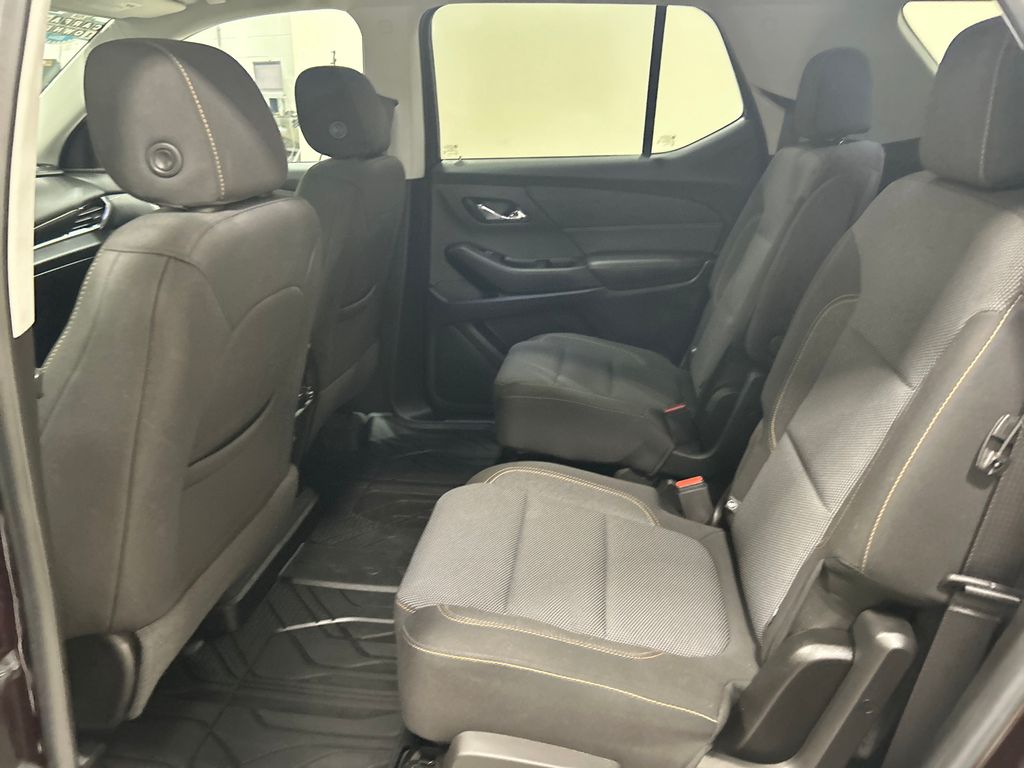 used 2020 Chevrolet Traverse car, priced at $28,947