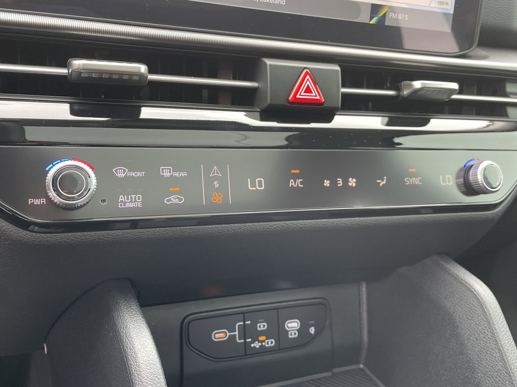 new 2026 Kia Sportage car, priced at $37,682