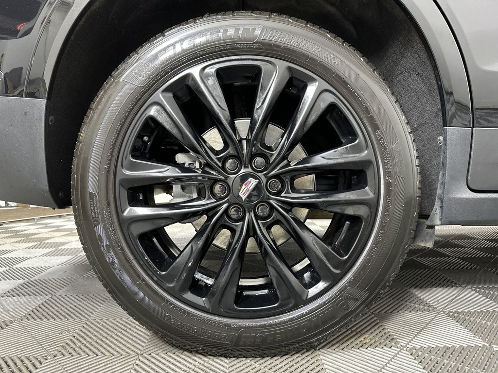 used 2021 Cadillac XT5 car, priced at $31,547