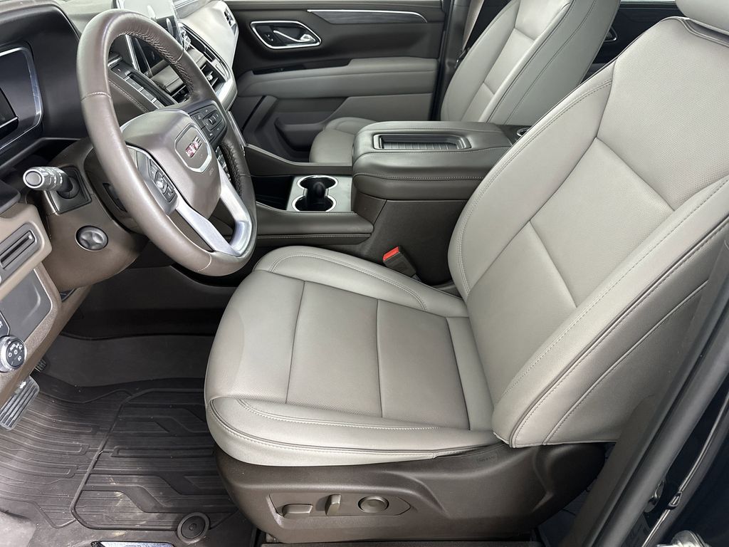 used 2023 GMC Yukon XL car, priced at $61,366