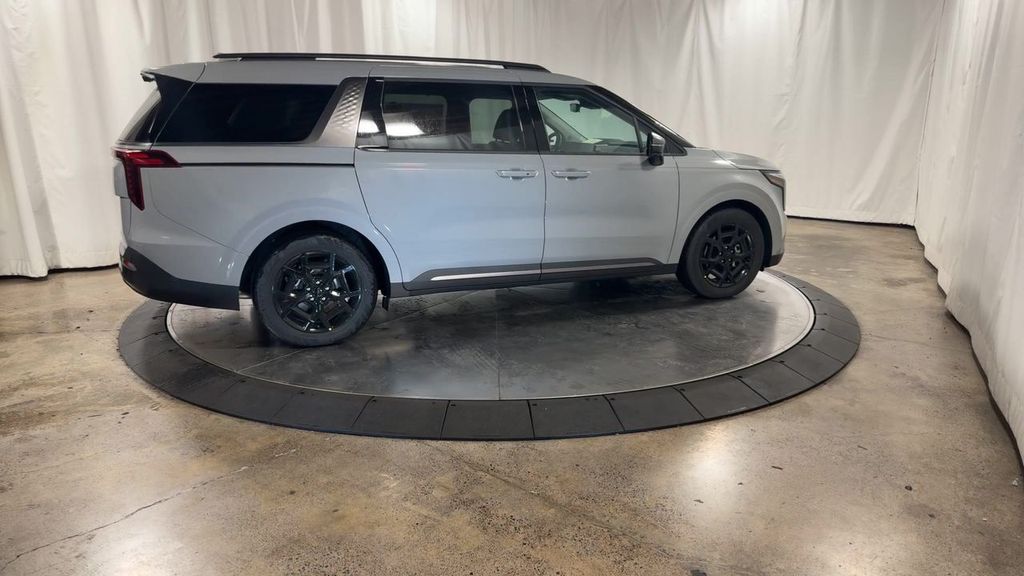 new 2025 Kia Carnival car, priced at $47,884