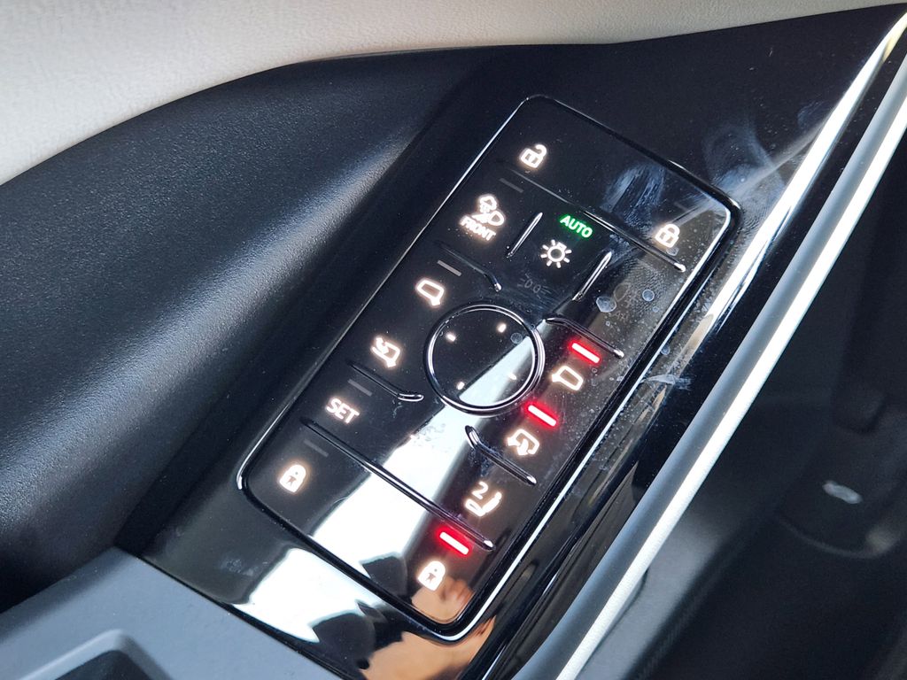 new 2025 Audi e-tron car, priced at $73,245