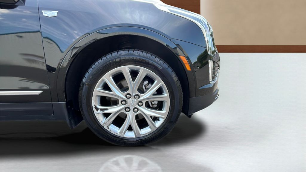 used 2020 Cadillac XT5 car, priced at $31,200