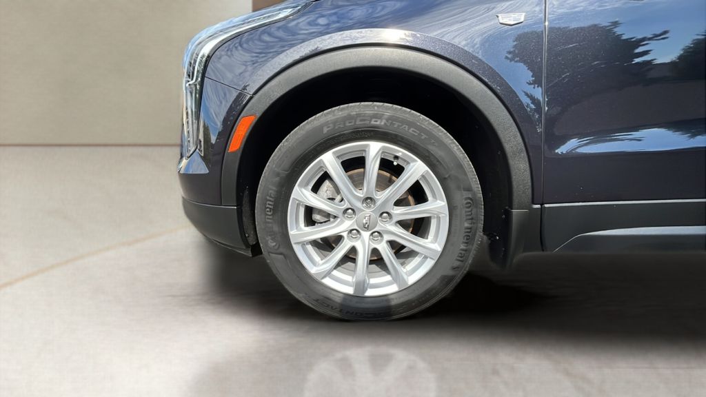 used 2023 Cadillac XT4 car, priced at $28,400