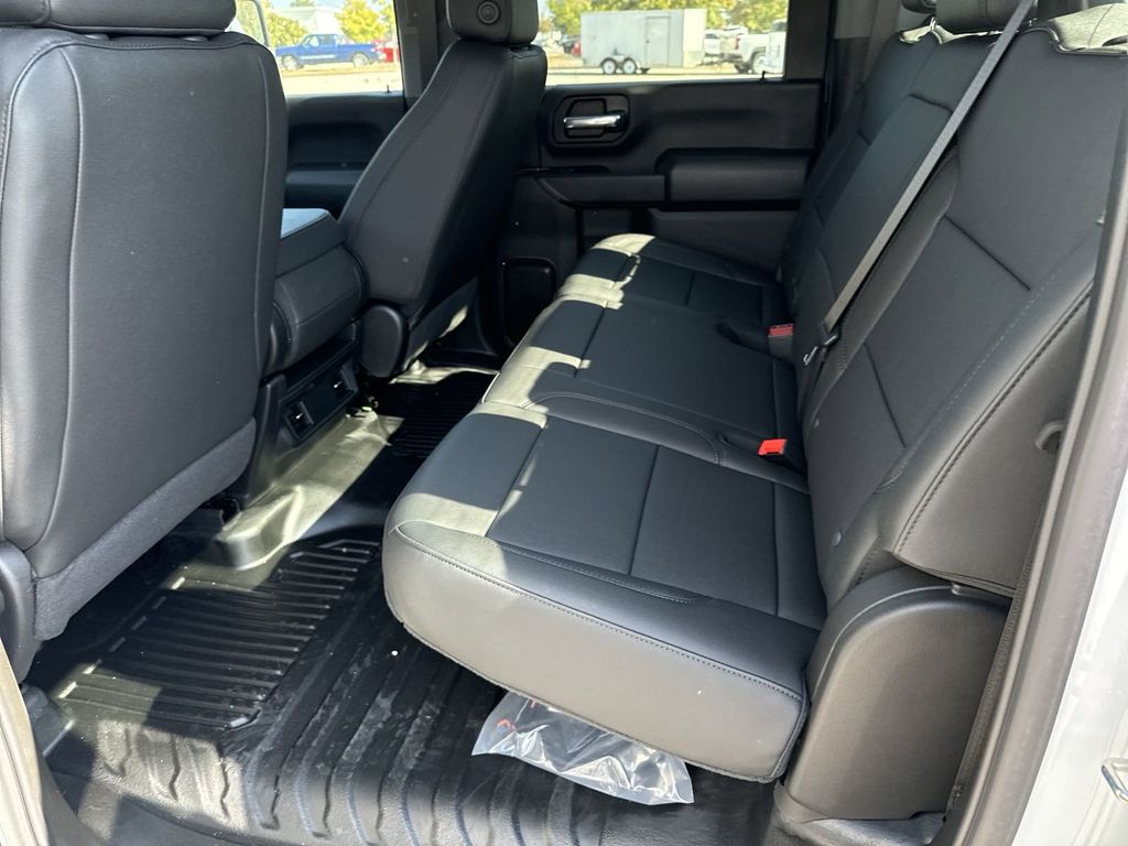 new 2024 GMC Sierra 2500HD car, priced at $49,778