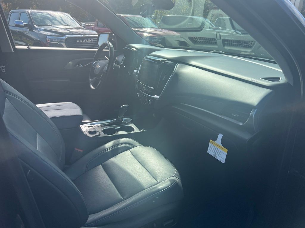 used 2020 Chevrolet Traverse car, priced at $24,800