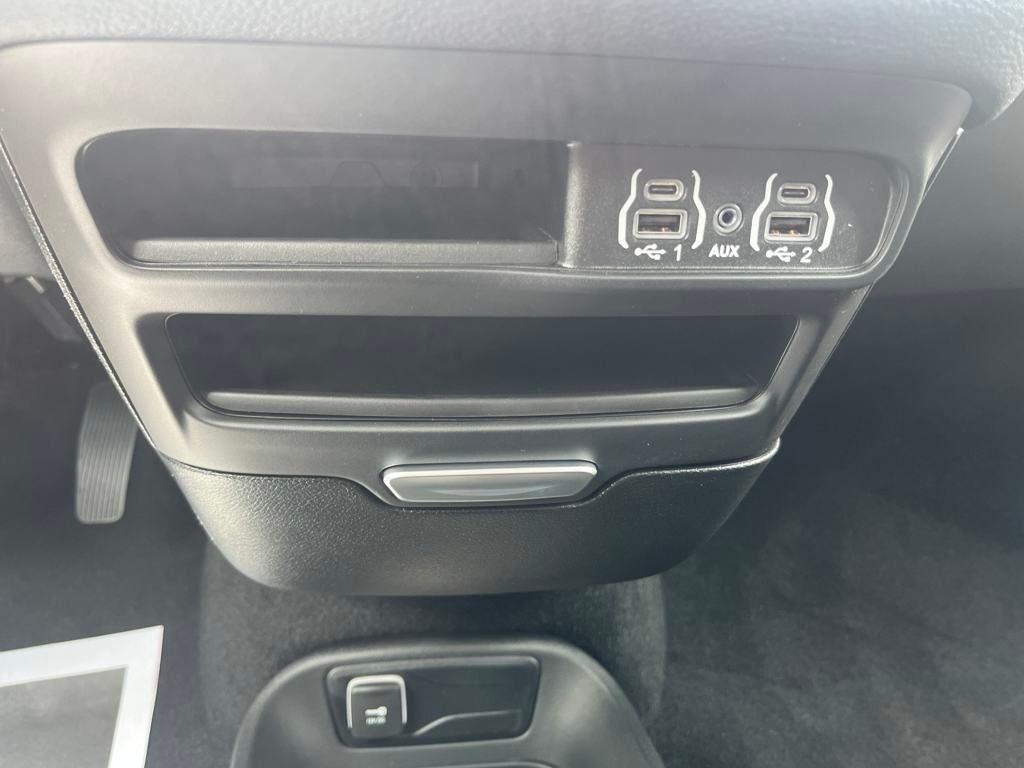 new 2025 Chrysler Pacifica car, priced at $43,527