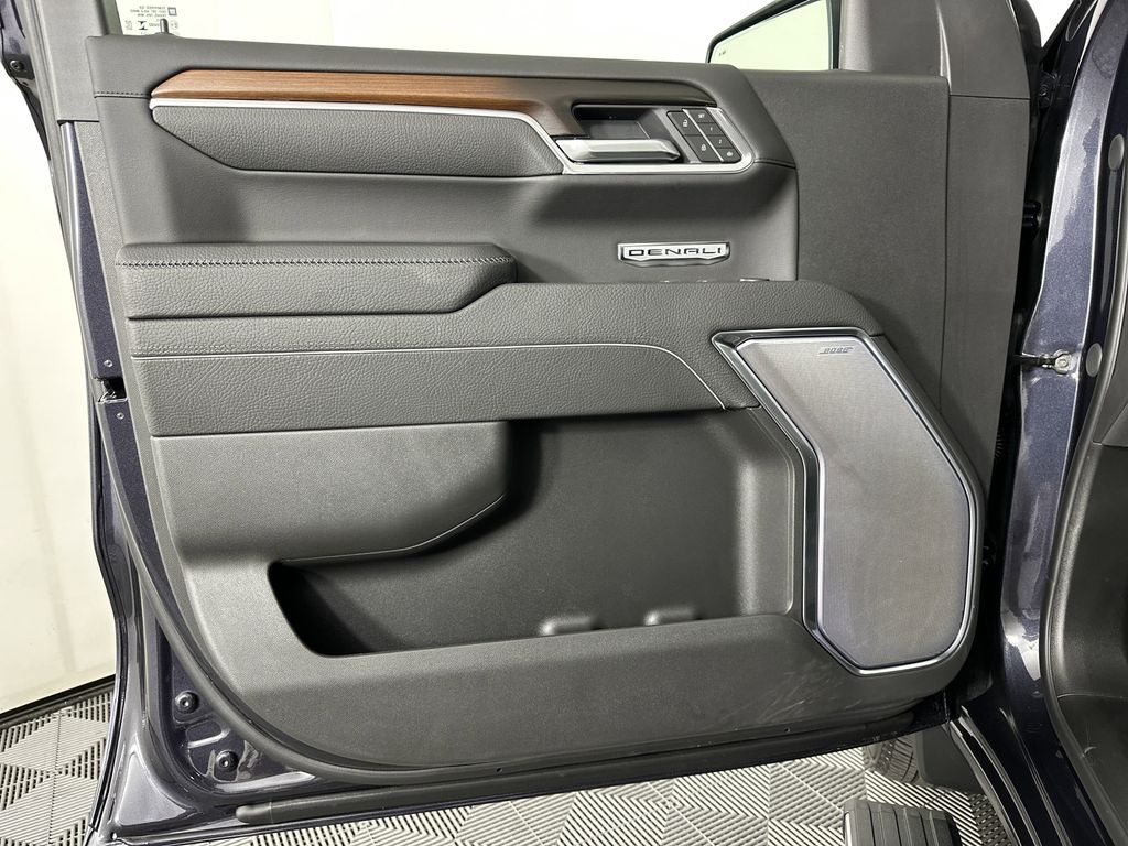 new 2025 GMC Sierra 1500 car, priced at $68,494