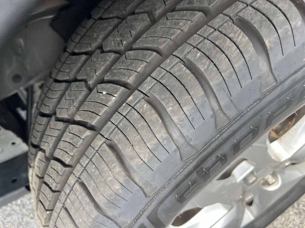 used 2020 Chevrolet Traverse car, priced at $19,492