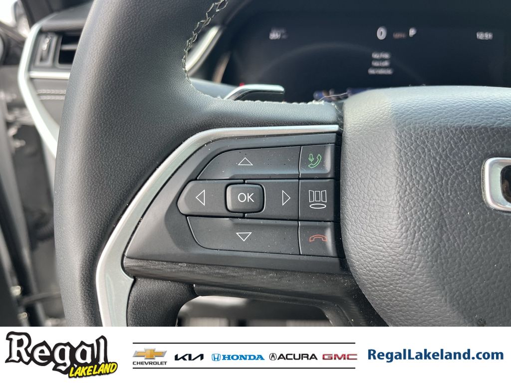 used 2023 Jeep Grand Cherokee car, priced at $31,594