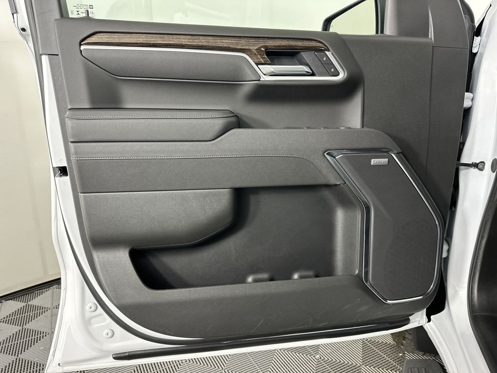 new 2025 GMC Sierra 1500 car, priced at $61,284