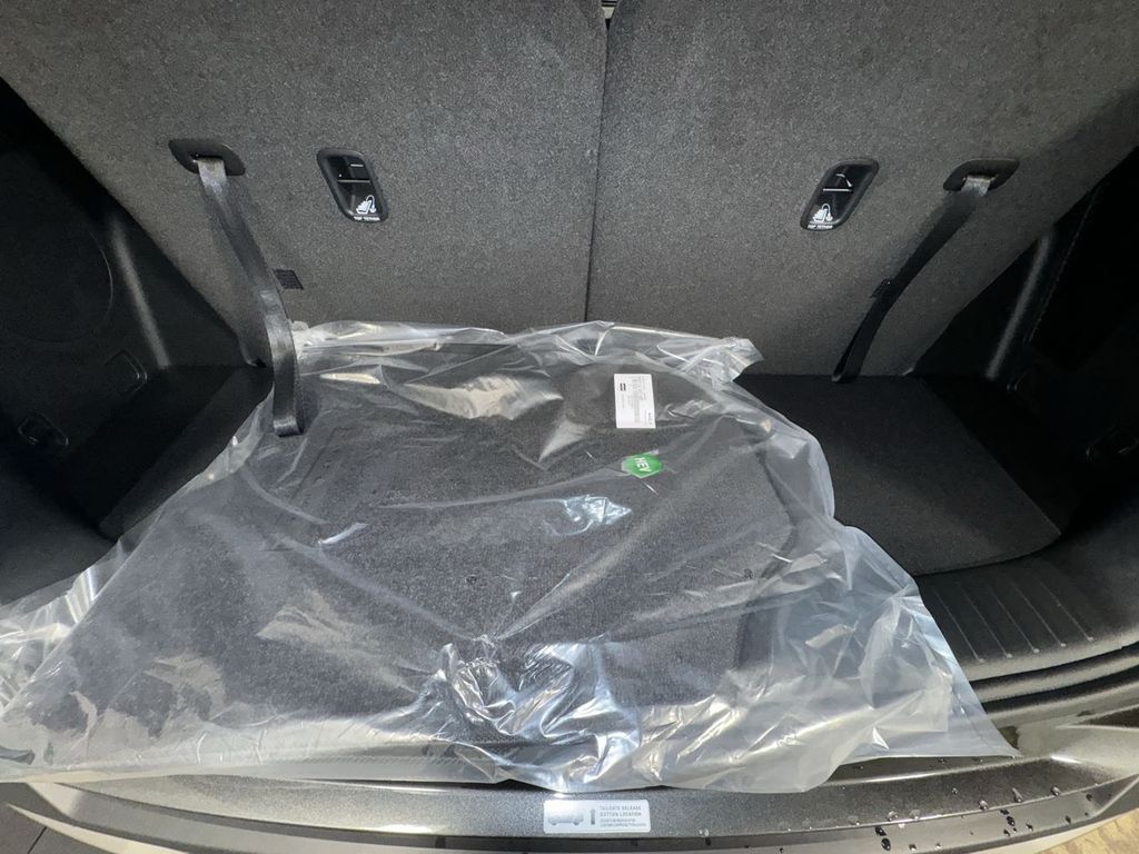 new 2025 Kia Sorento Hybrid car, priced at $42,088