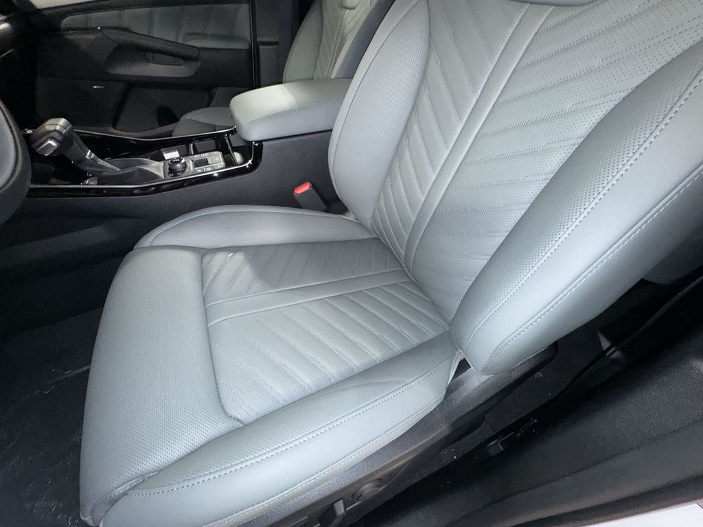 new 2025 Kia Sorento car, priced at $46,522