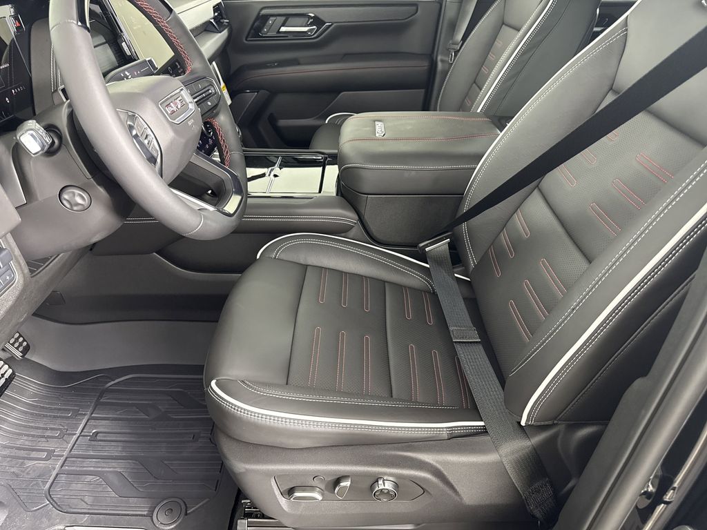 new 2025 GMC Yukon XL car, priced at $103,789