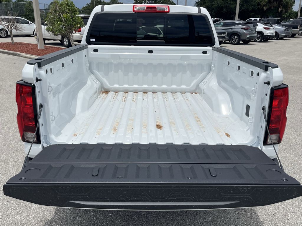 new 2025 Chevrolet Colorado car, priced at $30,400