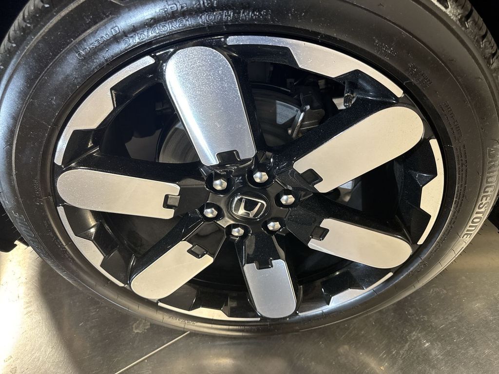 new 2025 Honda Prologue car, priced at $59,805