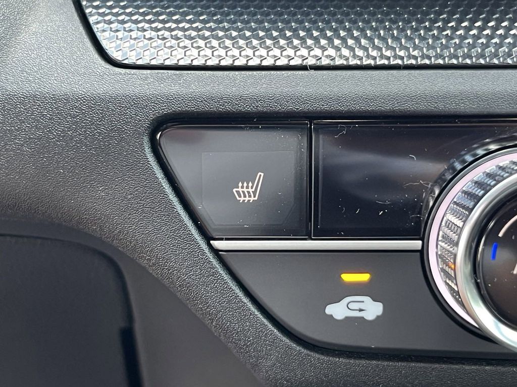 new 2025 Honda CR-V Hybrid car, priced at $35,040