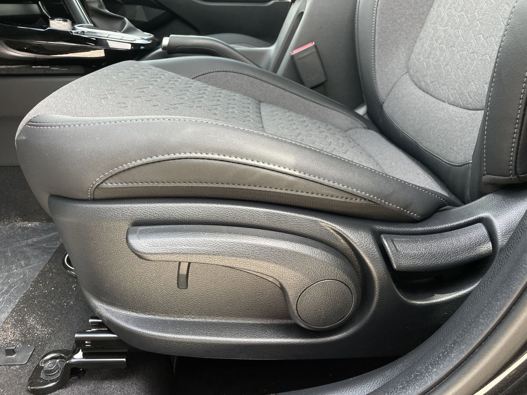 new 2025 Kia Seltos car, priced at $24,958