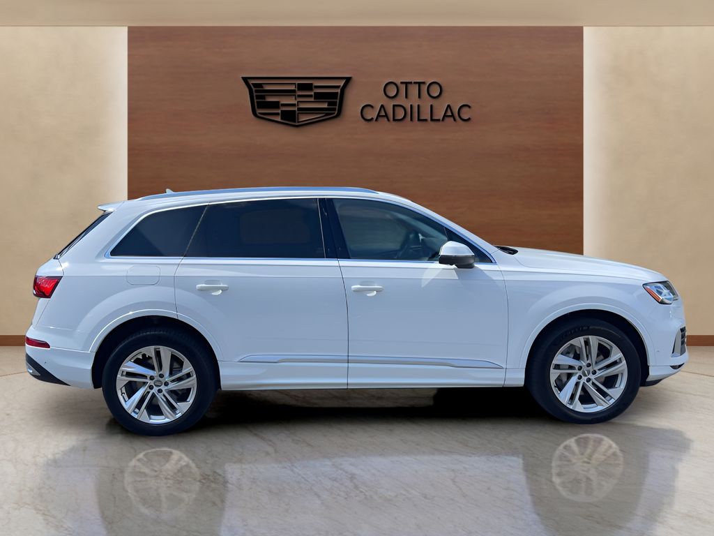 used 2020 Audi Q7 car, priced at $32,300