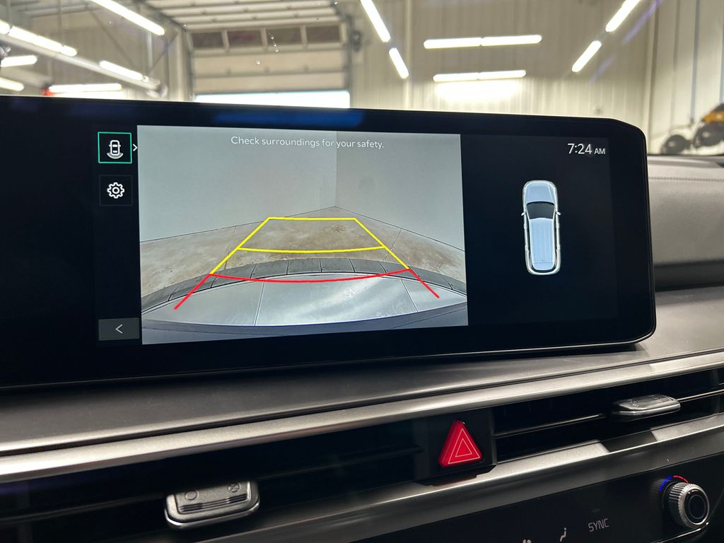 new 2025 Kia Sorento car, priced at $35,854