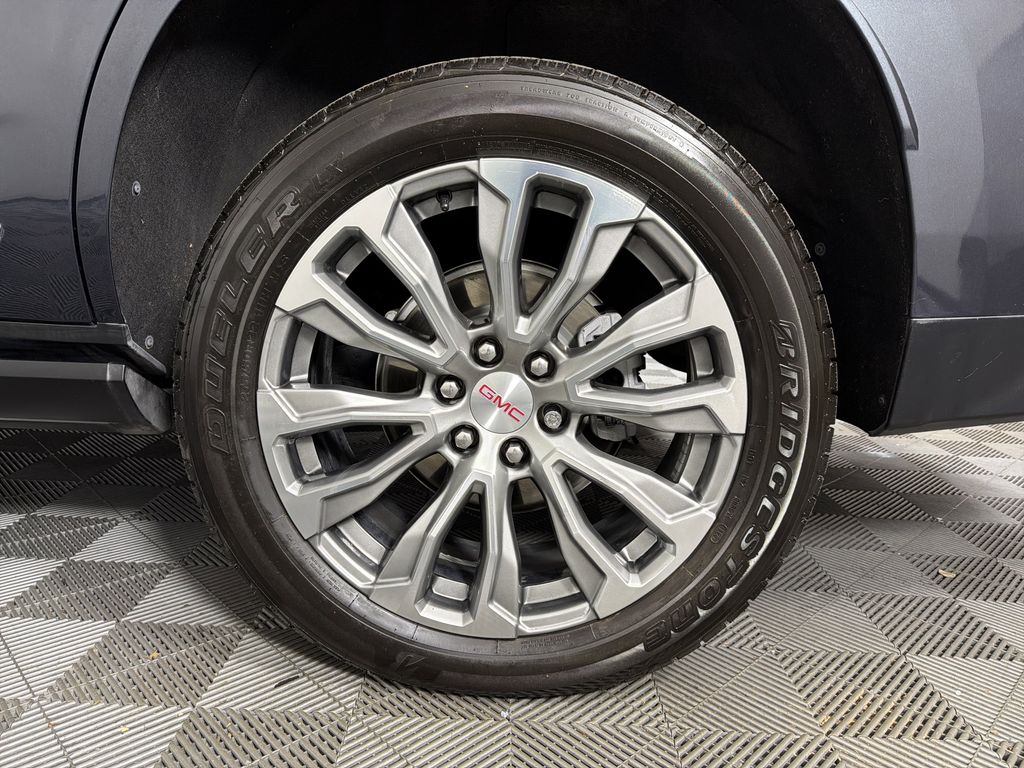 used 2022 GMC Yukon car, priced at $59,995