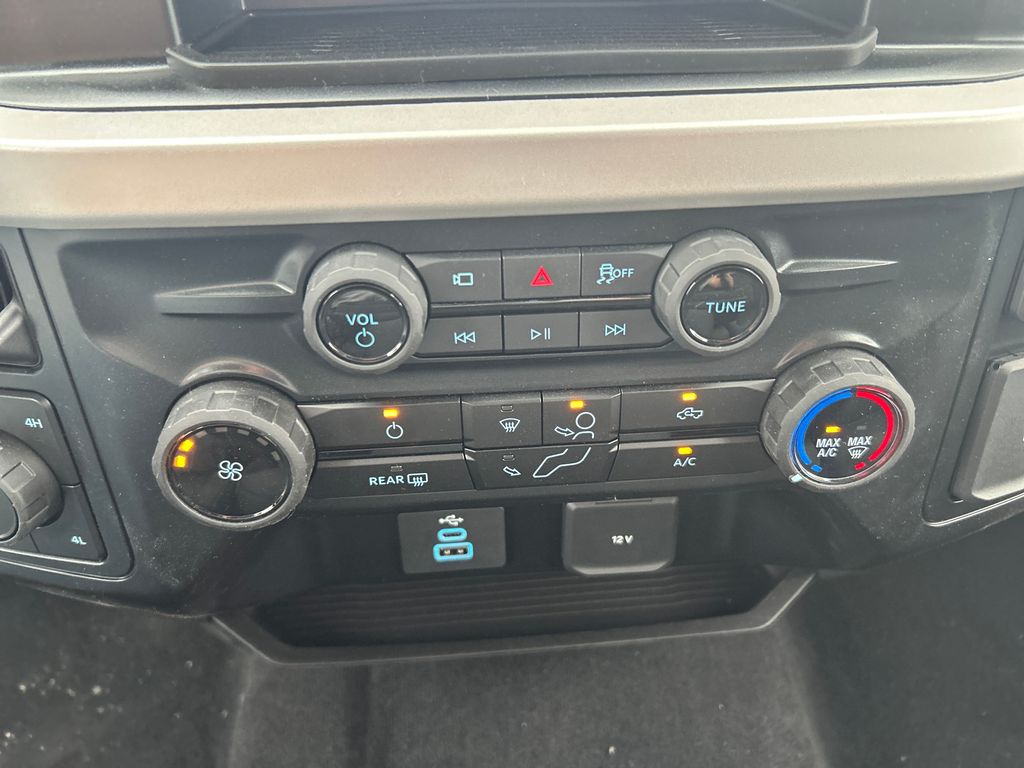new 2025 Ford F-250SD car, priced at $69,520