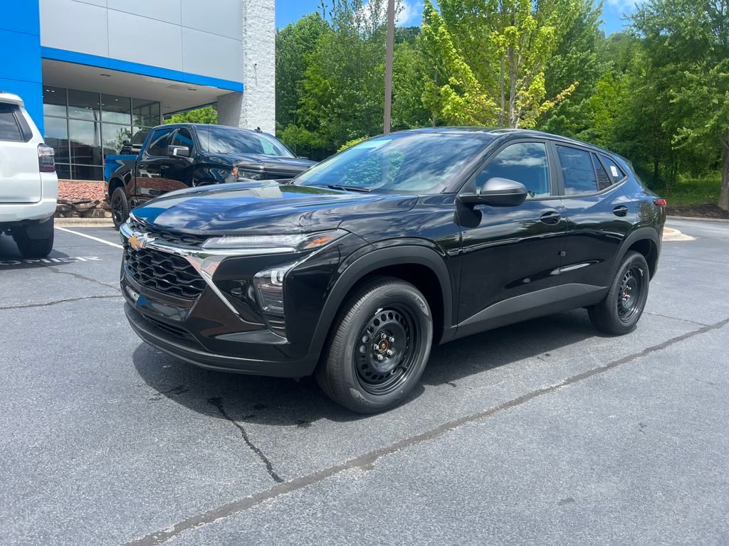 new 2025 Chevrolet Trax car, priced at $22,290