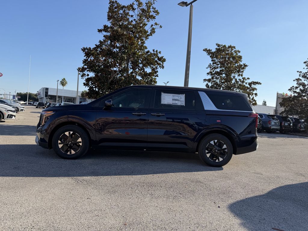 new 2026 Kia Carnival Hybrid car, priced at $38,702