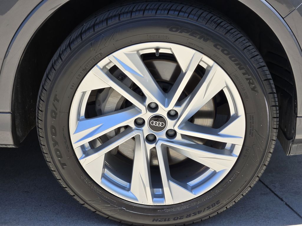 used 2021 Audi Q7 car, priced at $31,591