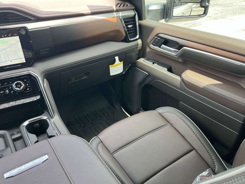 new 2025 GMC Sierra 2500HD car, priced at $89,360