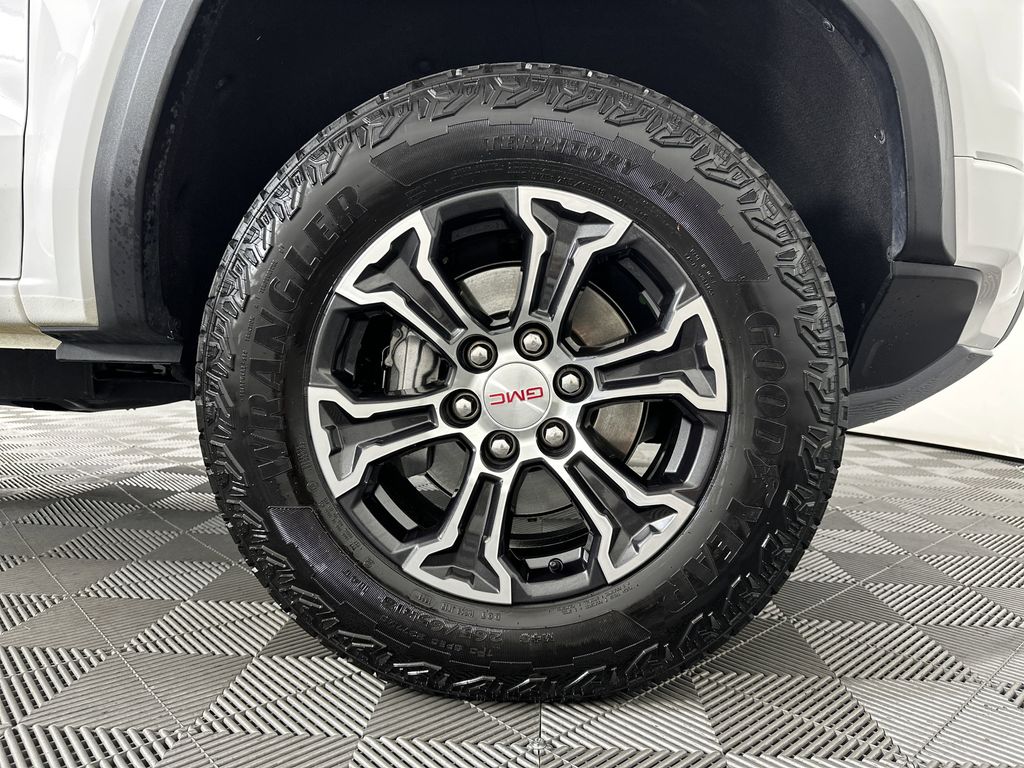 used 2023 GMC Canyon car, priced at $40,963