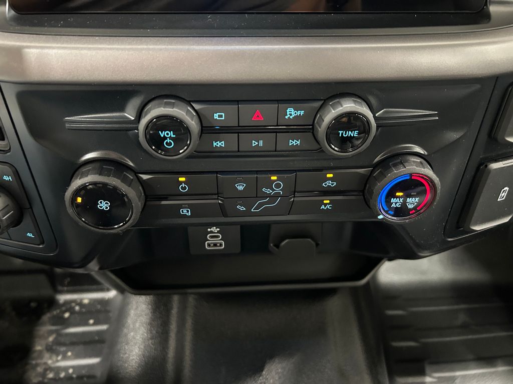 new 2025 Ford F-150 car, priced at $43,839