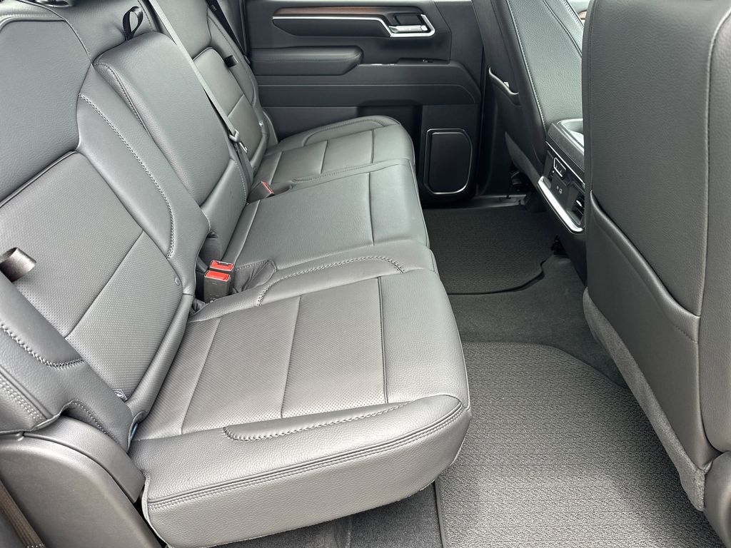 new 2025 GMC Sierra 2500HD car, priced at $85,039