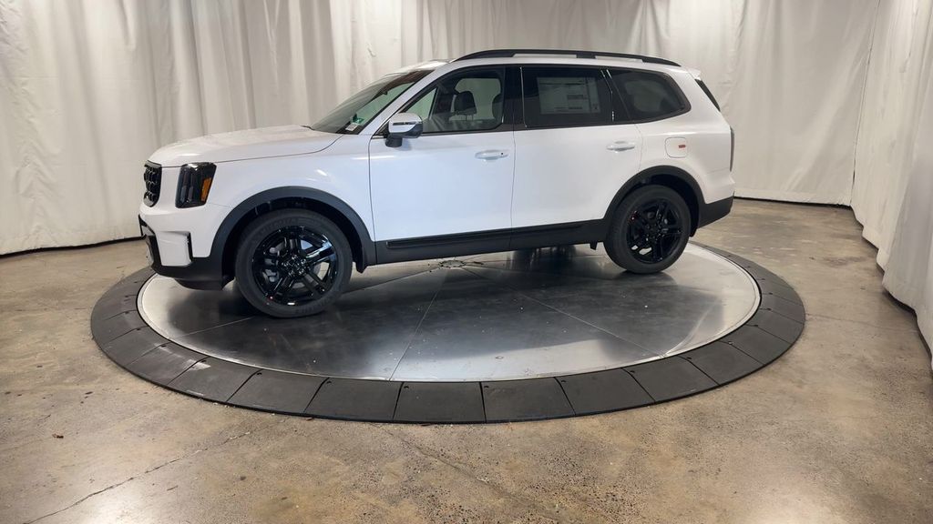 new 2025 Kia Telluride car, priced at $46,656