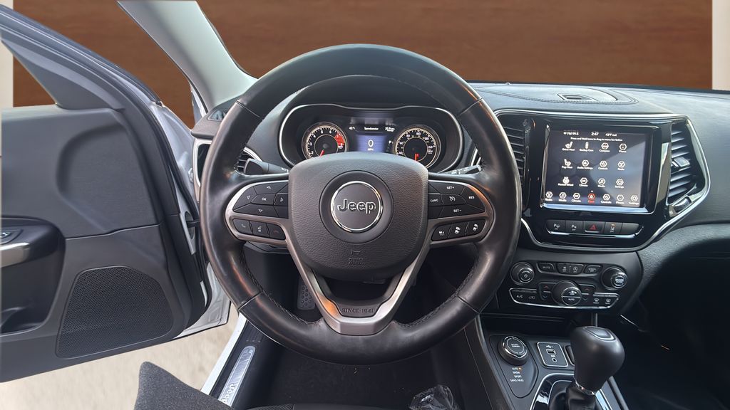 used 2020 Jeep Cherokee car, priced at $20,900